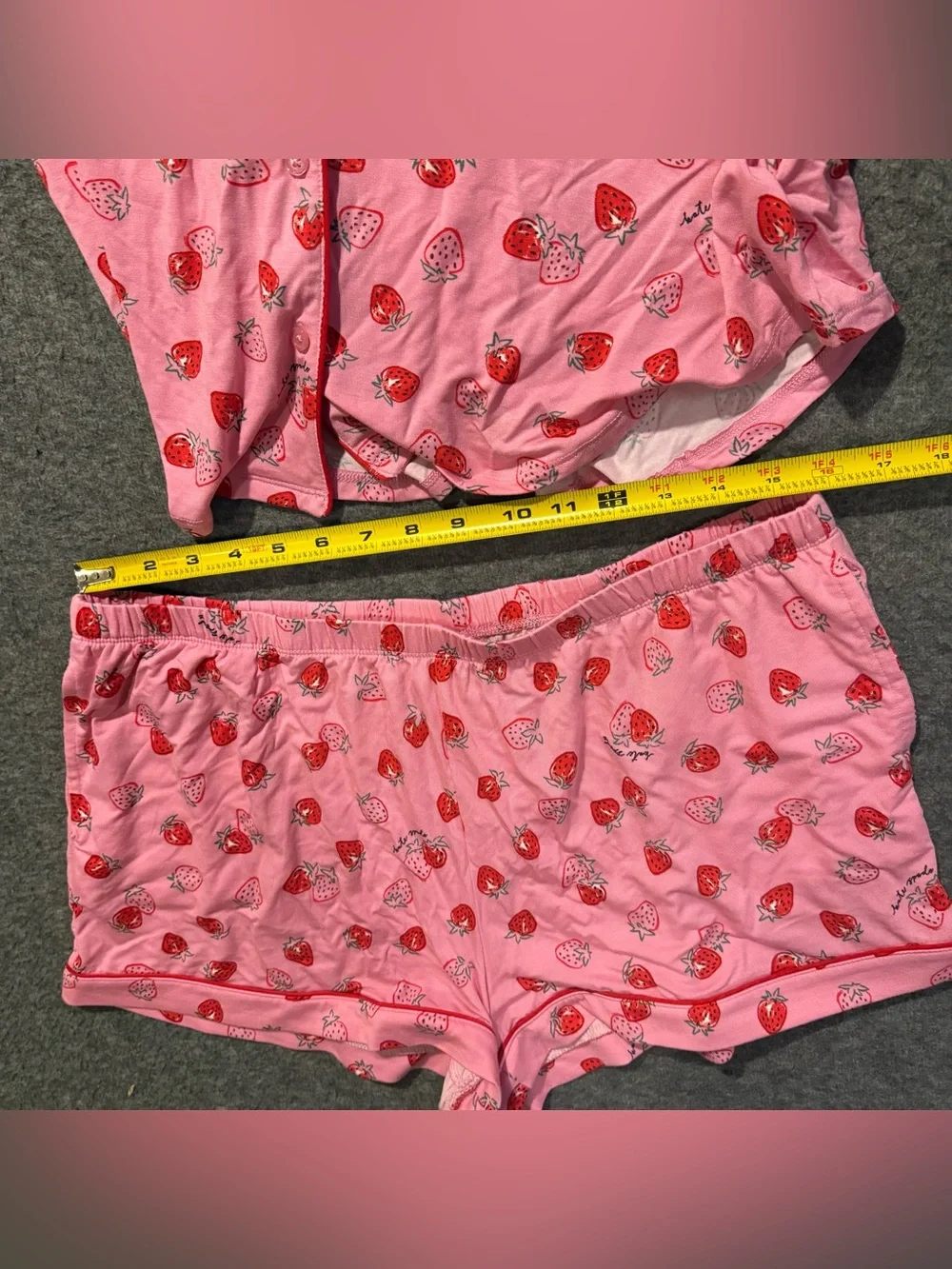 Kate Spade 2 piece Pajama Set Womens XL Pink Strawberries Shirt Shorts Boxers